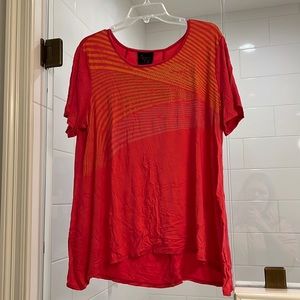 EUC Women’s Sz 1X S/S Top with Sparkle Detail
